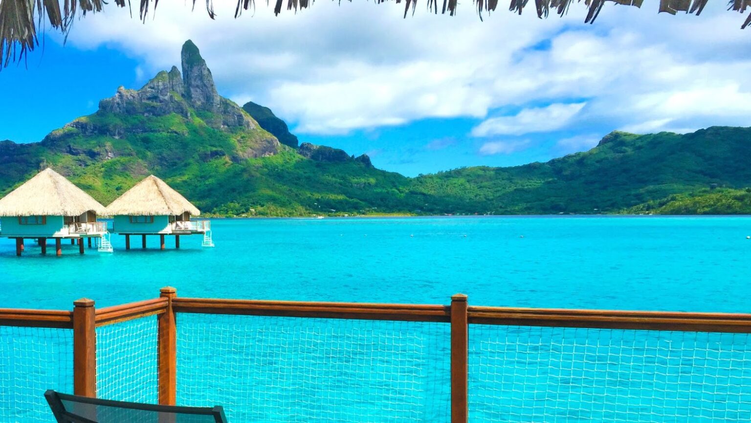 The Best Overwater Bungalows In Bora Bora - Official City